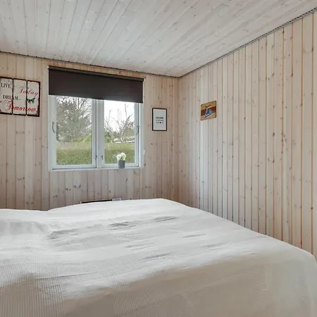 Winona - 300m From The Sea By Interhome * Bøtø By