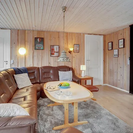 Winona - 300m From The Sea By Interhome 펜션 Bøtø By